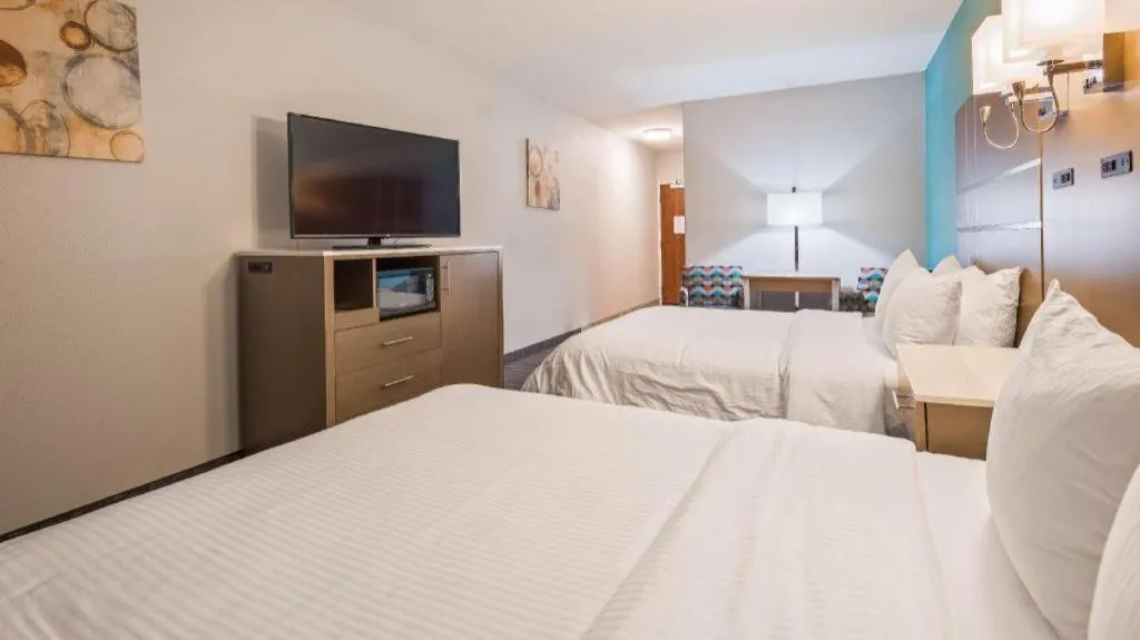 Bed in Best Western Galt Inn