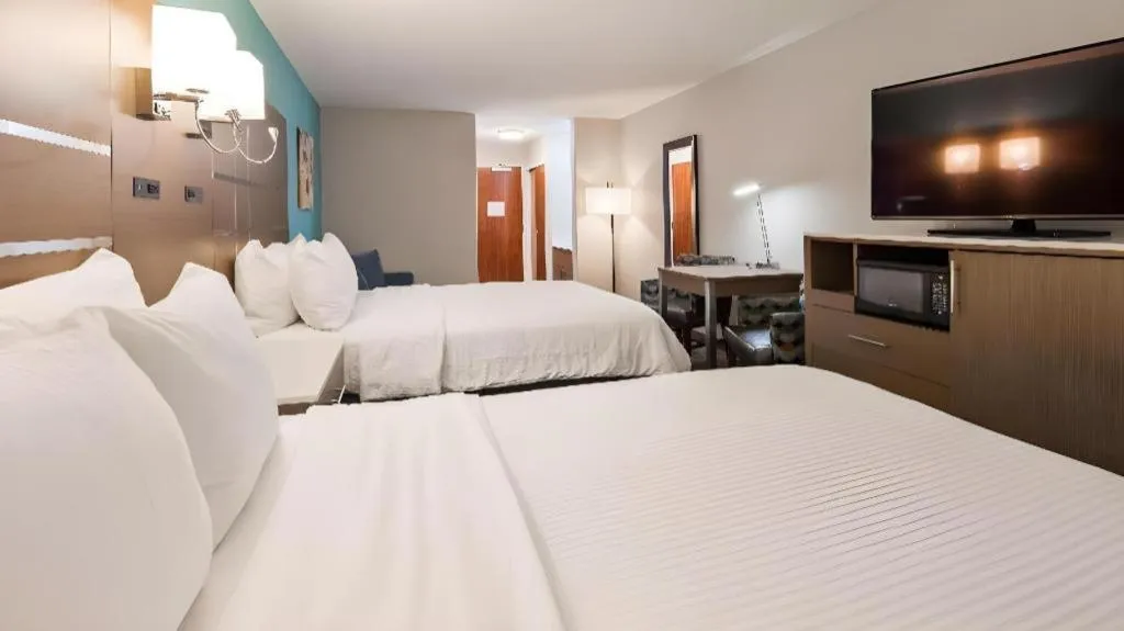 Bed in Best Western Galt Inn