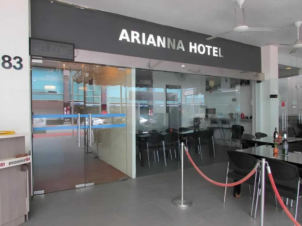 Arianna Hotel