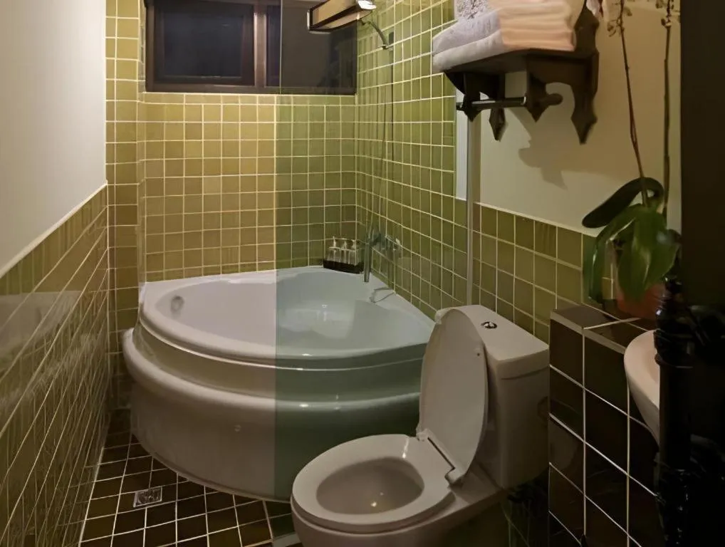 Anoma Boutique House