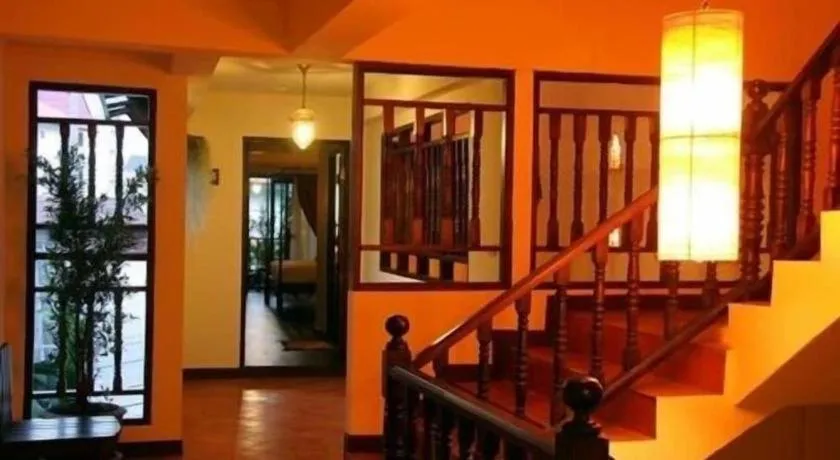 Anoma Boutique House