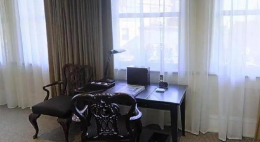 Fifteen Beacon Hotel