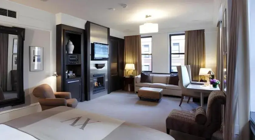 Bed in Fifteen Beacon Hotel Bed in Fifteen Beacon Hotel