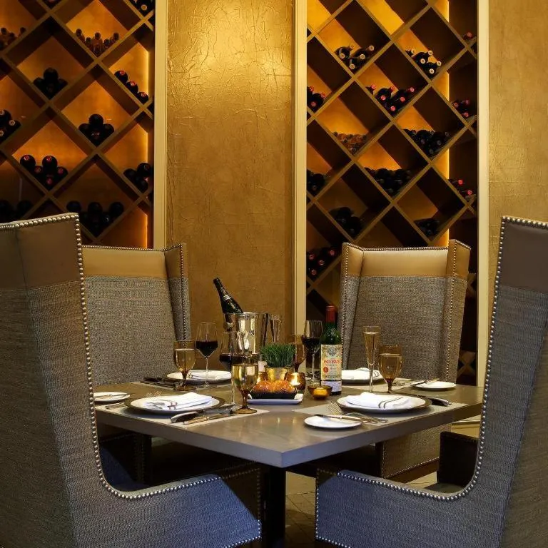 Fifteen Beacon Hotel