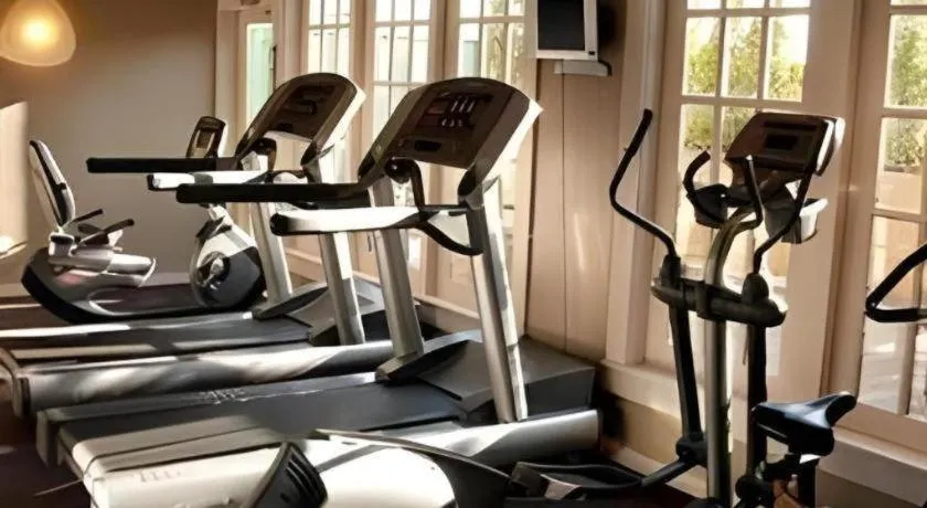 Fifteen Beacon Hotel