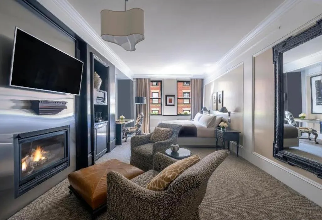 Bed in Fifteen Beacon Hotel