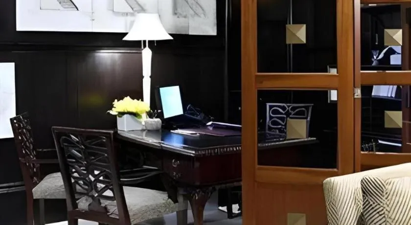 Fifteen Beacon Hotel