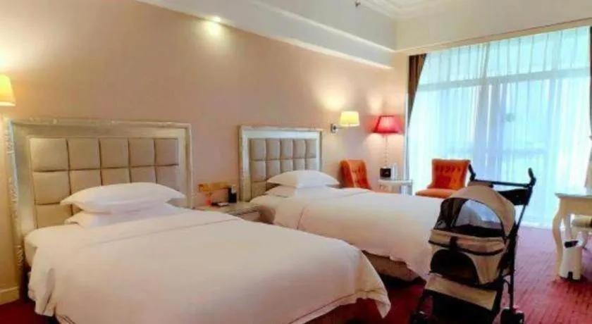 Bed in Country Garden Phoenix Hotel Changsha