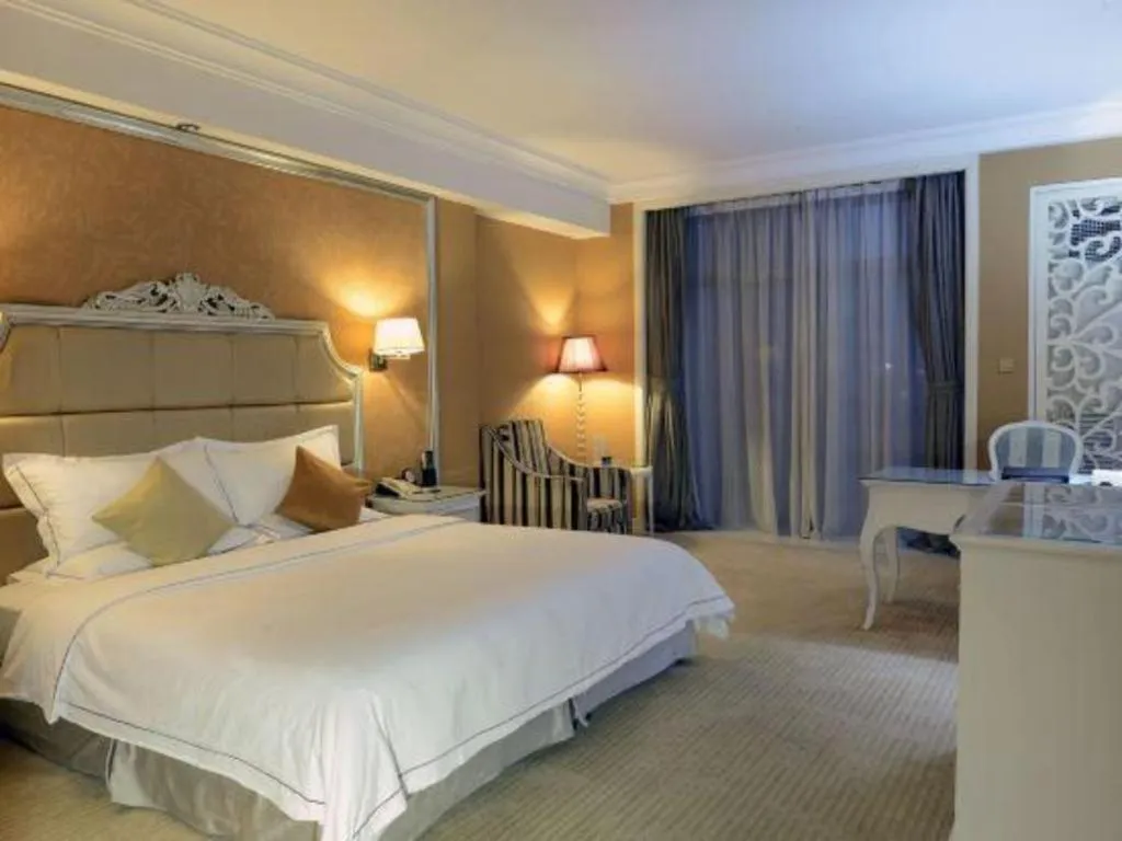 Bed in Country Garden Phoenix Hotel Changsha