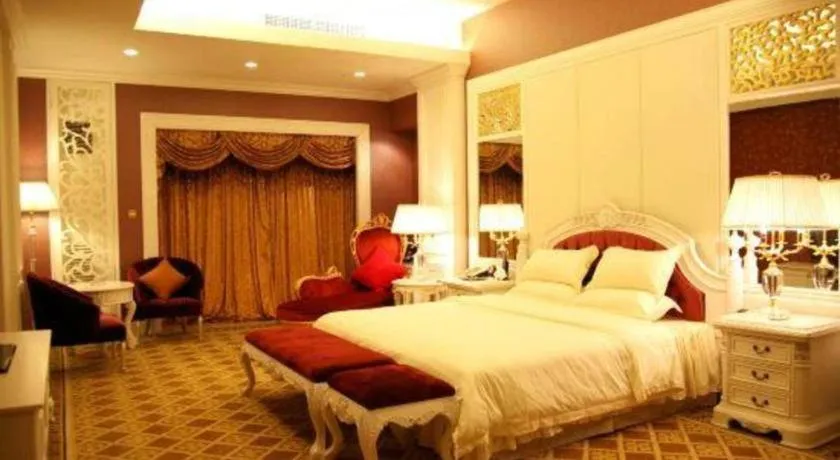 Bed in Country Garden Phoenix Hotel Changsha