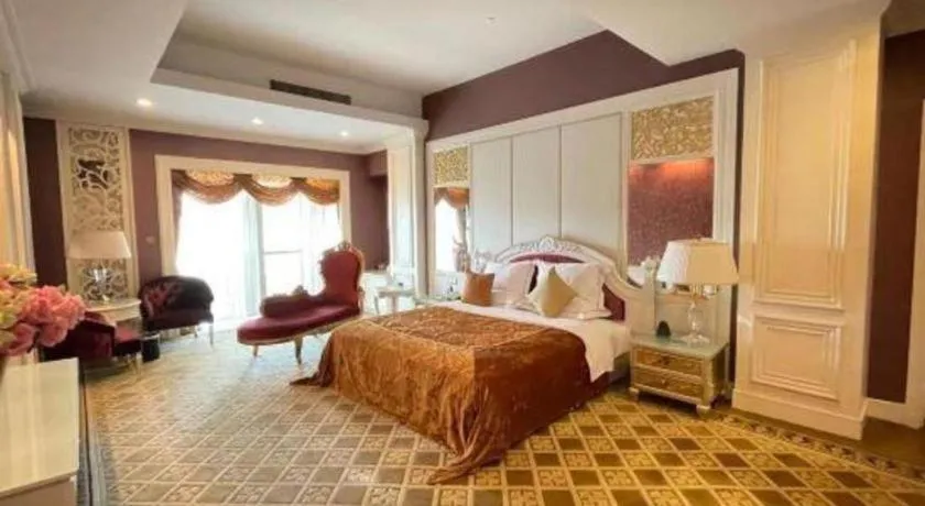 Bed in Country Garden Phoenix Hotel Changsha