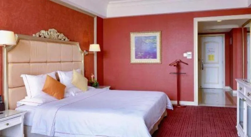 Bed in Country Garden Phoenix Hotel Changsha