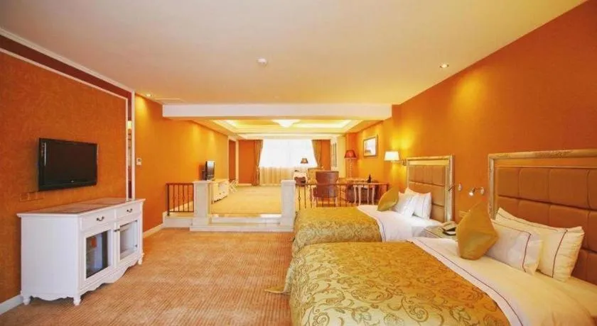 Bed in Country Garden Phoenix Hotel Changsha