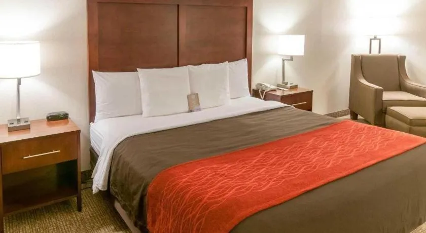 Bed in Comfort Inn Quantico