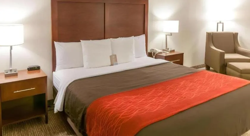 Bed in Comfort Inn Quantico