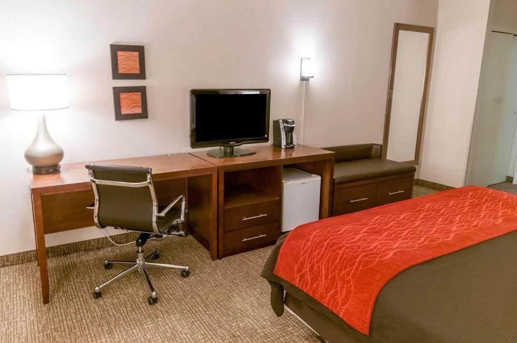 Bed in Comfort Inn Quantico