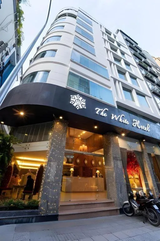 The White Hotel 8A Thai Van Lung