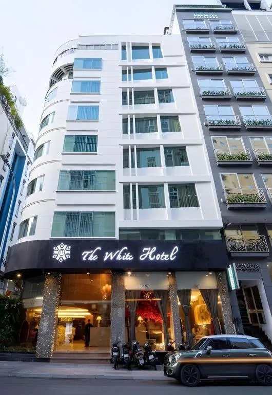 The White Hotel 8A Thai Van Lung