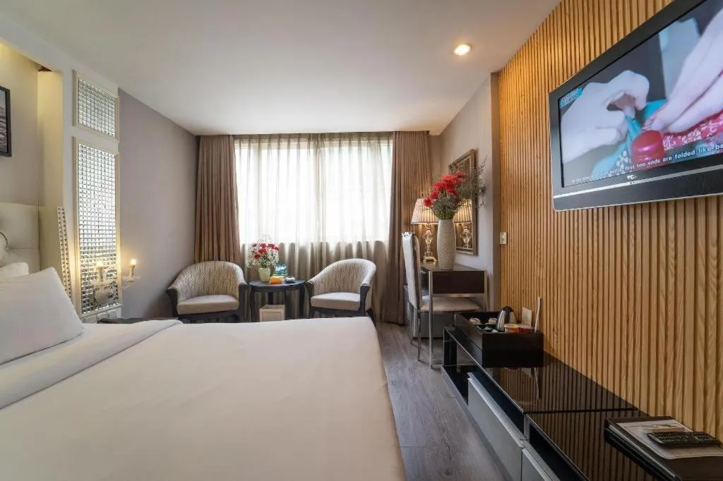 Bed in The White Hotel 8A Thai Van Lung