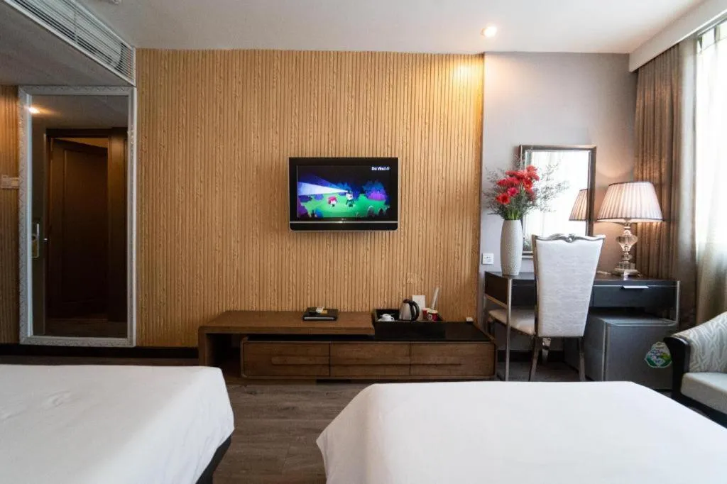 Bed in The White Hotel 8A Thai Van Lung