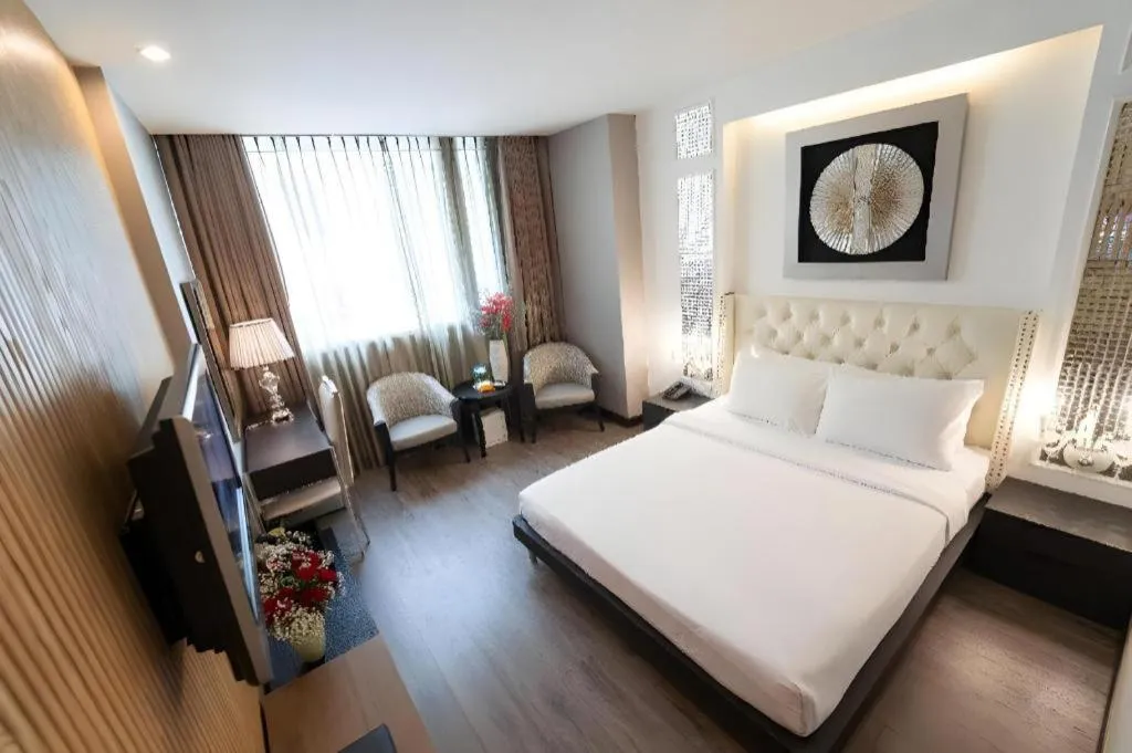 Bed in The White Hotel 8A Thai Van Lung