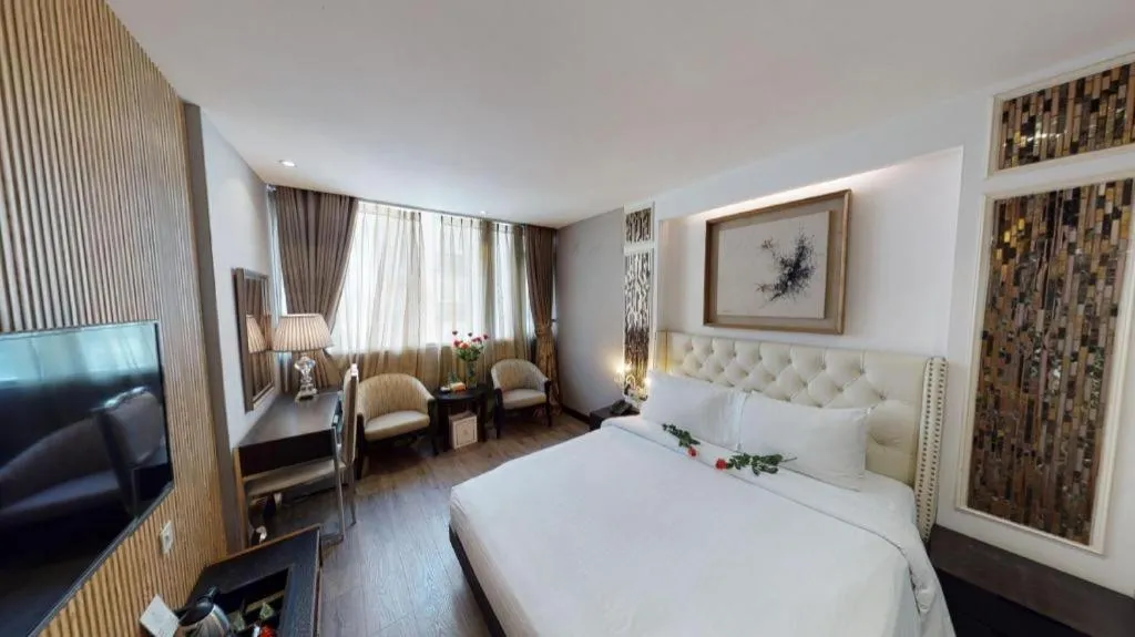 Bed in The White Hotel 8A Thai Van Lung