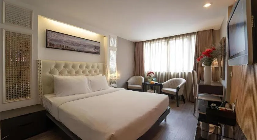 Bed in The White Hotel 8A Thai Van Lung