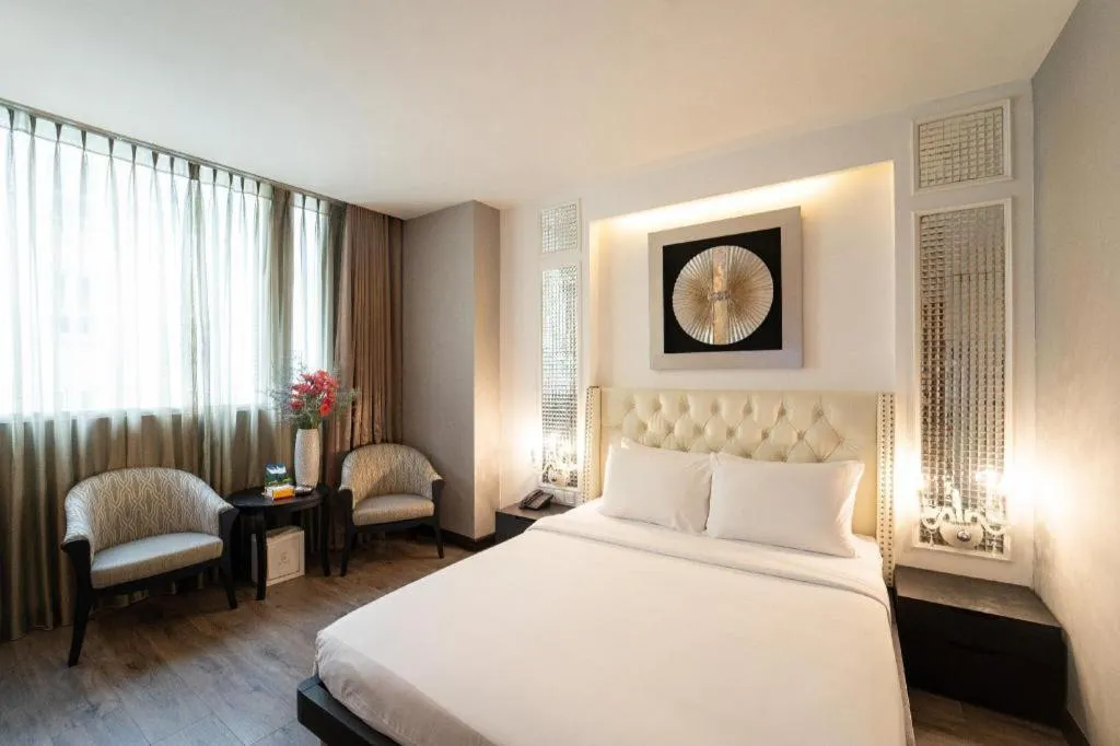 Bed in The White Hotel 8A Thai Van Lung