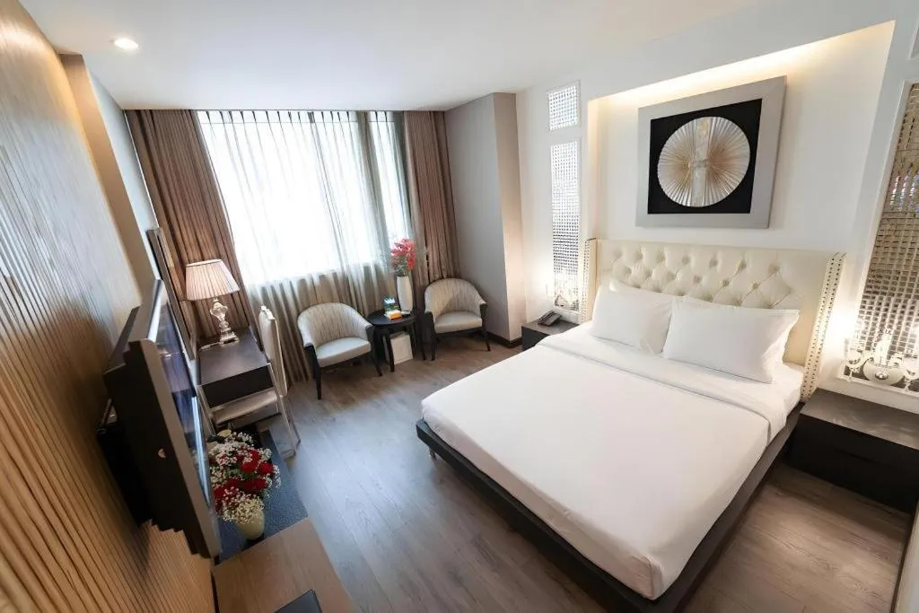 Bed in The White Hotel 8A Thai Van Lung
