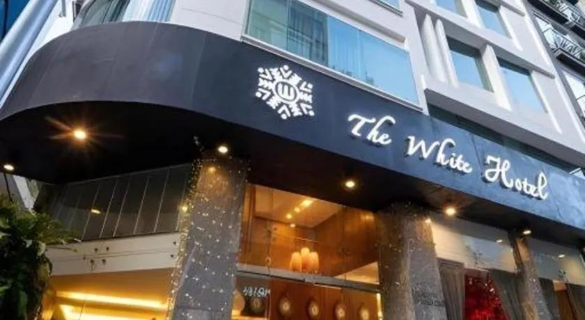The White Hotel 8A Thai Van Lung
