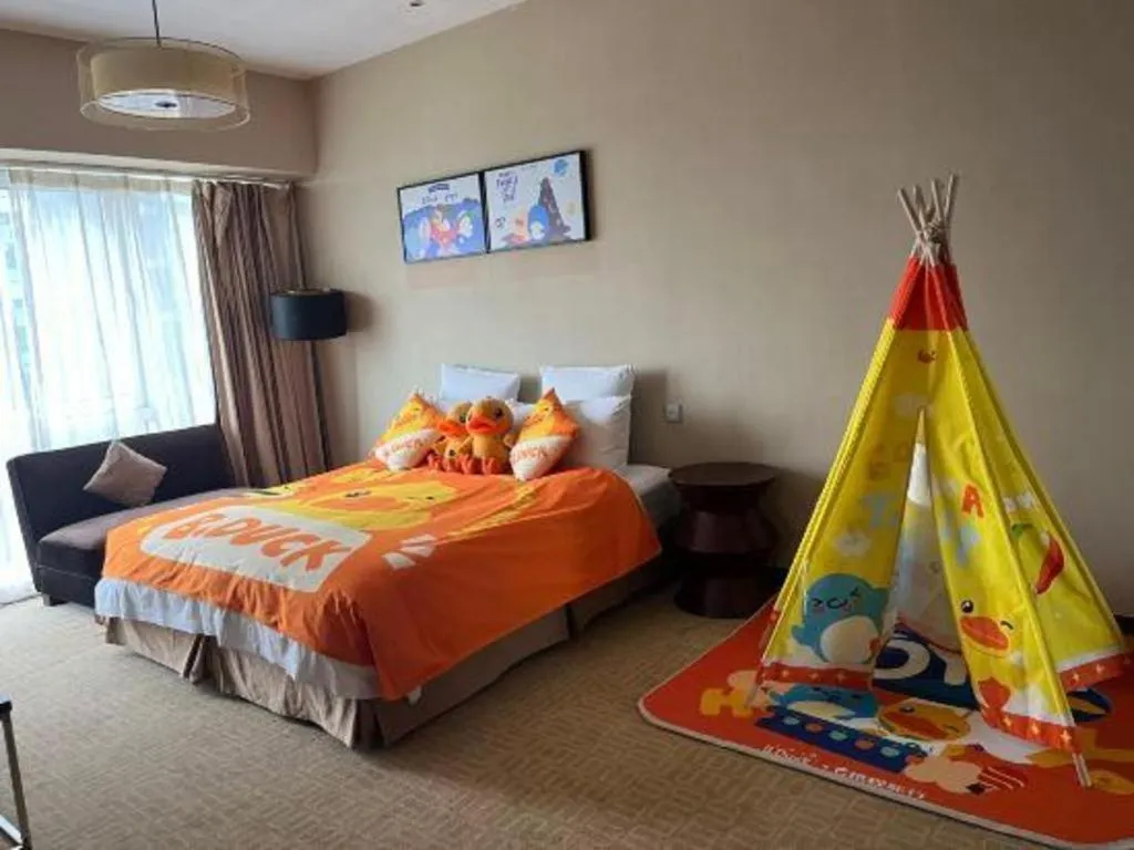 Bed in The Qube Shanghai Nanqiao