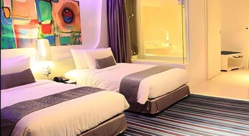 Bed in Glacier Hotel Khon Kaen