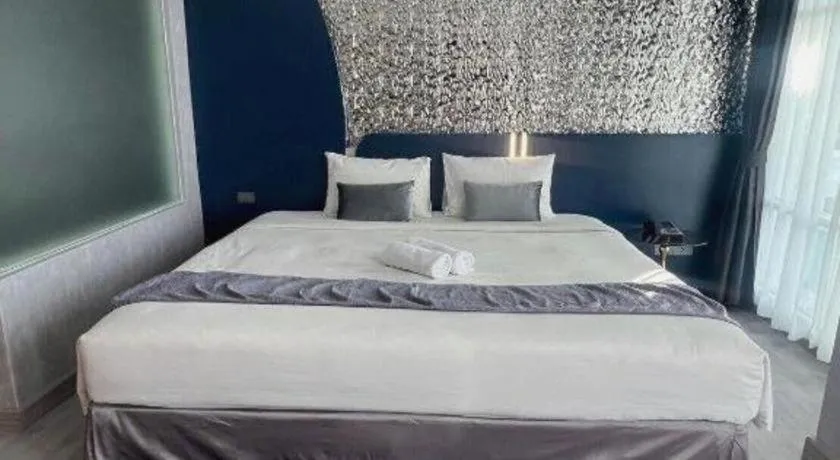 Bed in Glacier Hotel Khon Kaen