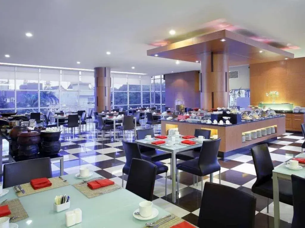 Hotel Santika Makassar Hotel Santika Makassar