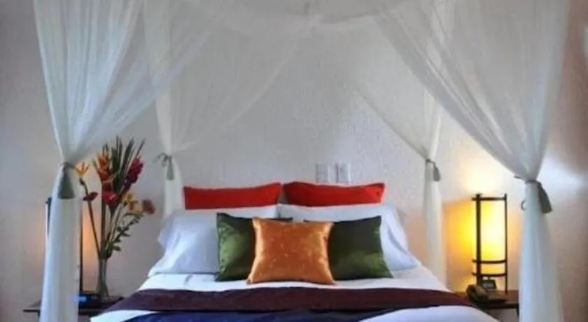 Bed in Flamingo Hotel