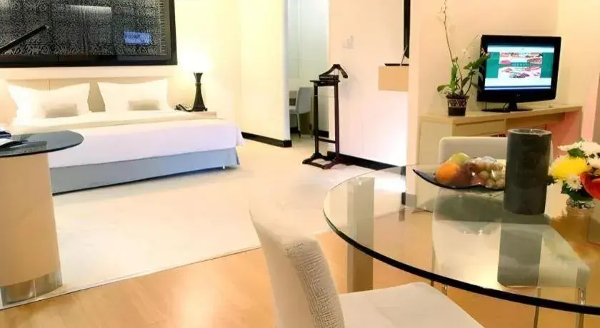 Bed in Sintesa Peninsula Hotel Bed in Sintesa Peninsula Hotel