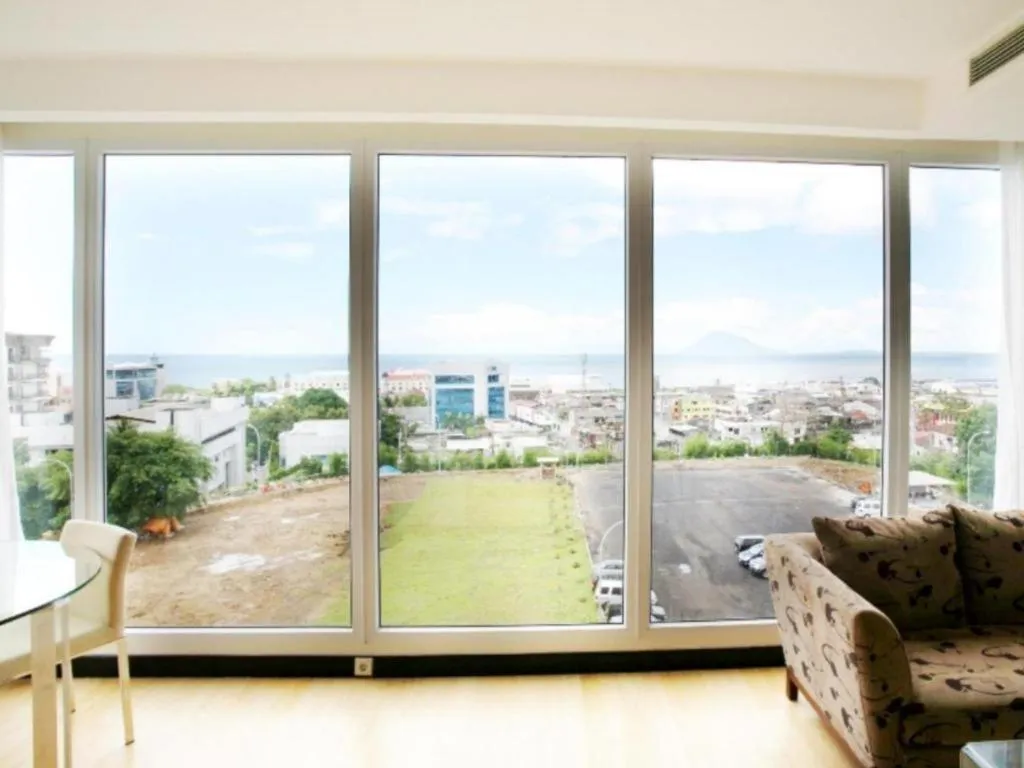 Sintesa Peninsula Hotel