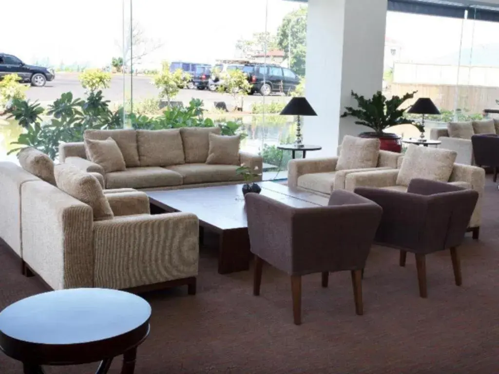 Sintesa Peninsula Hotel Sintesa Peninsula Hotel