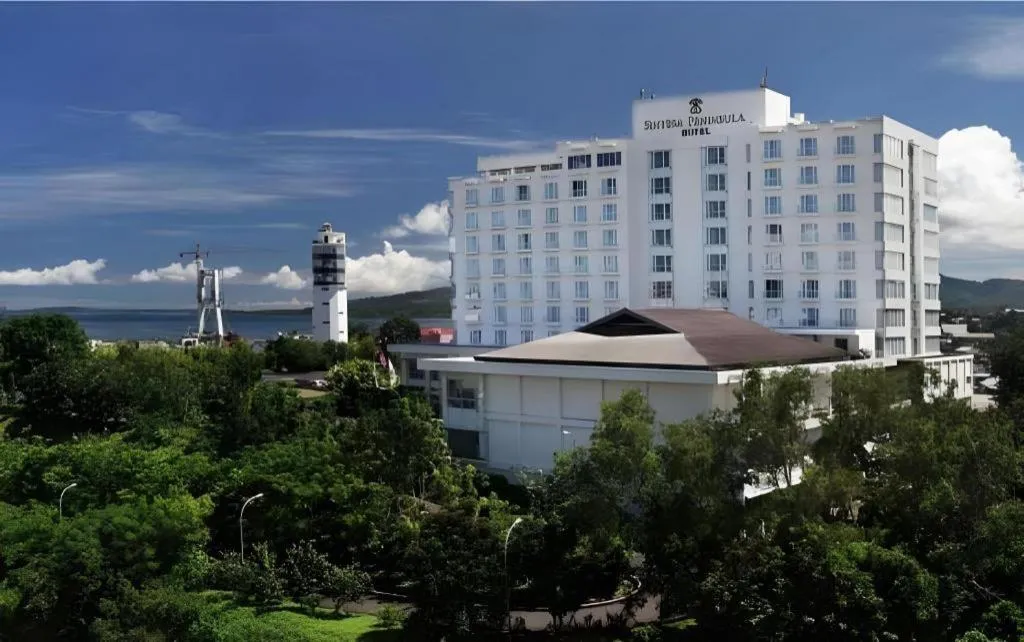 Sintesa Peninsula Hotel