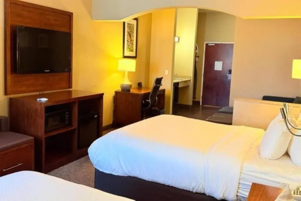 Bed in Hawthorn Extended Stay by Wyndham Amarillo Bed in Hawthorn Extended Stay by Wyndham Amarillo