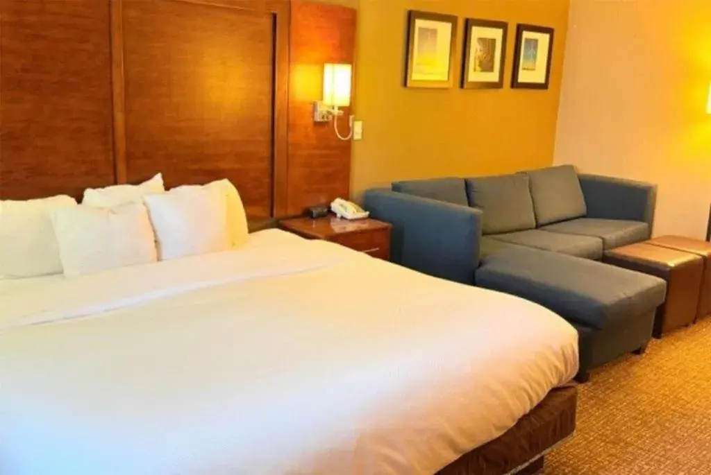 Bed in Hawthorn Extended Stay by Wyndham Amarillo Bed in Hawthorn Extended Stay by Wyndham Amarillo