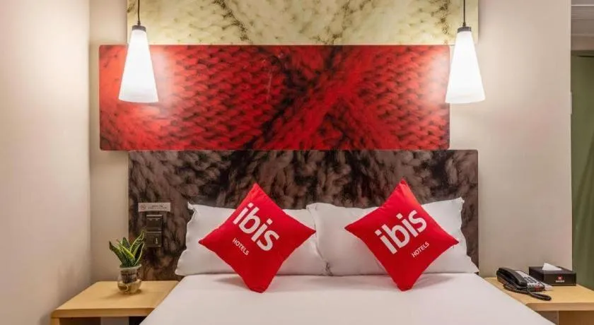 Bed in Ibis Xiamen Railway Station Hotel