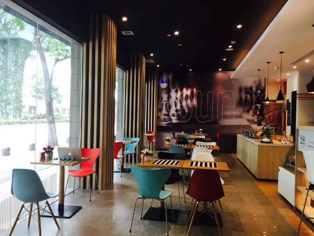 Ibis Xiamen Railway Station Hotel