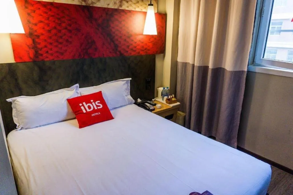 Bed in Ibis Xiamen Railway Station Hotel