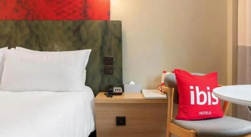 Bed in Ibis Xiamen Railway Station Hotel