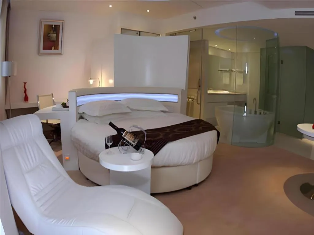 Ramada Plaza by Wyndham Hangzhou Riverside