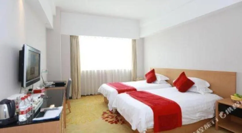 Bed in Ramada Plaza by Wyndham Hangzhou Riverside