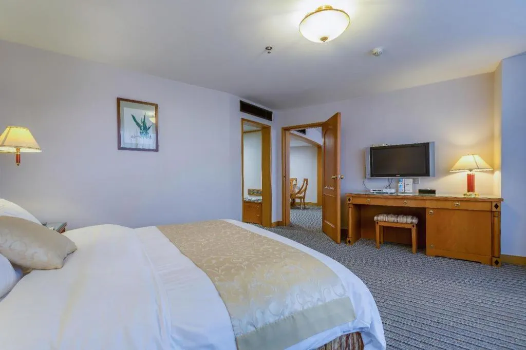 Bed in Wuhan Asia Hotel