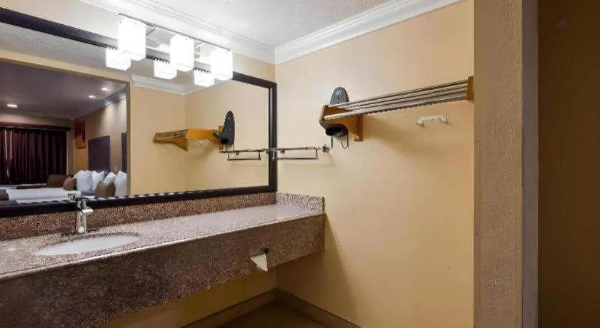 Best Western Hanford Inn