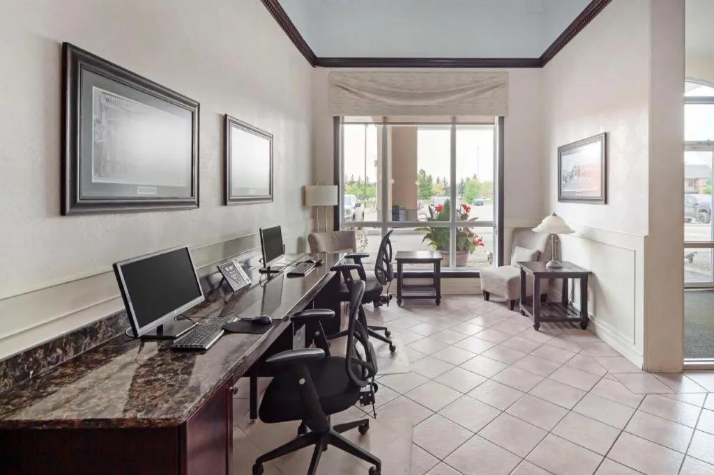 Best Western High Road Inn Hotel